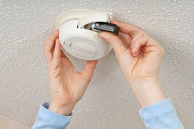 Smoke Detector Battery Guide: Everything You Need to Know